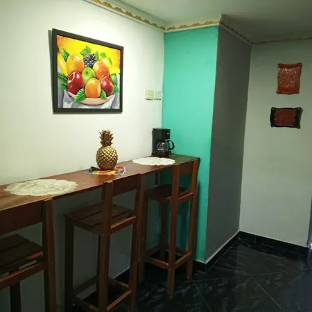 Guest house Sharly House *